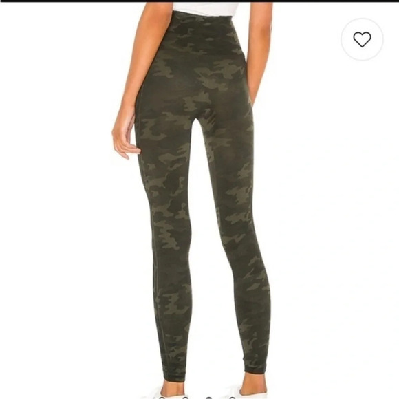 SPANX Look at Me Now Seamless Leggings in Green Camo size Large - Picture 6 of 8